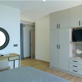 3 bedroom villa with pool & sea views, Agios Mathaios, sleeps 6